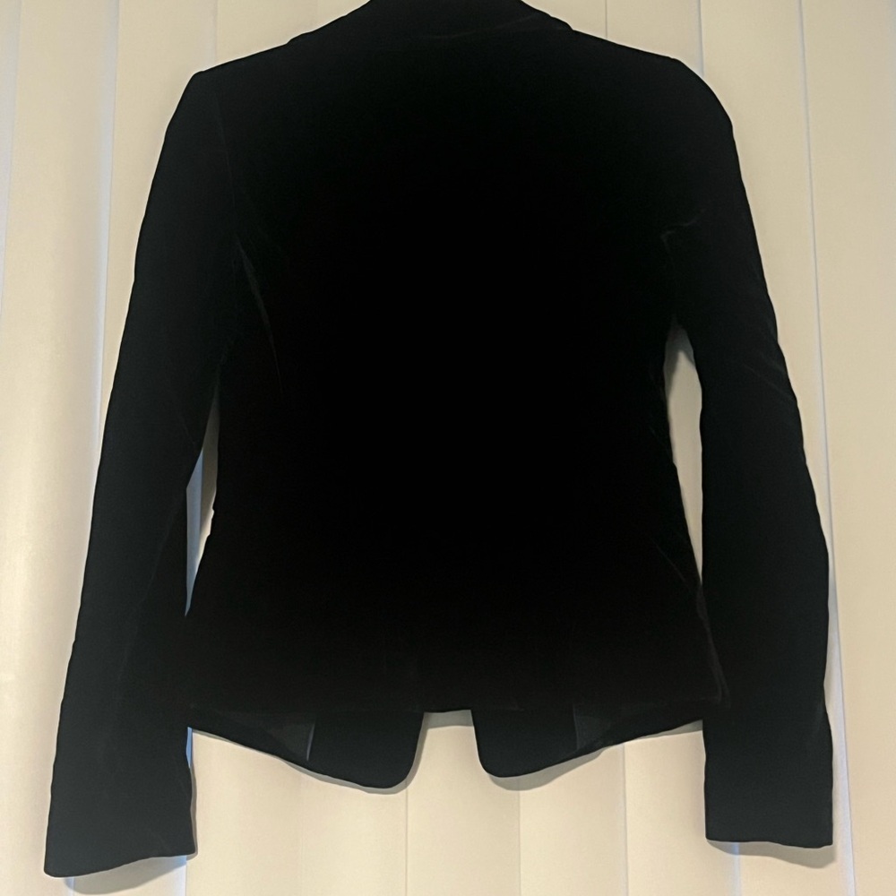 TomboyX Black Velvet Blazer with Tailored Fit - Picture 3 of 6